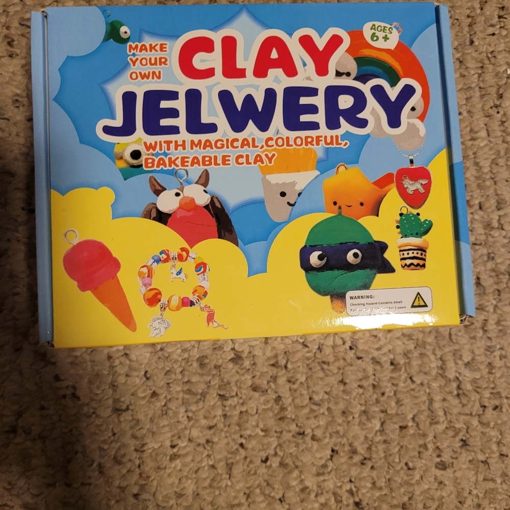 Make your own Clay Jelwery